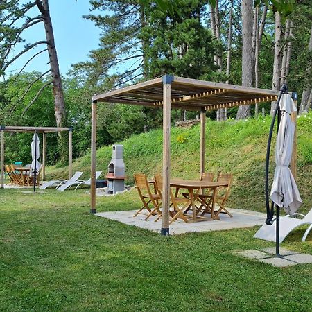 Gite 2 Du Chateau De Feschaux Villeneuve-sous-Pymont エクステリア 写真